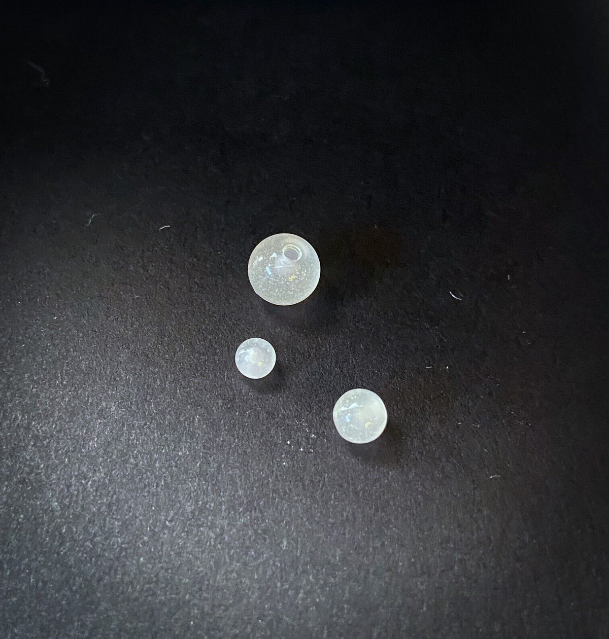 Body Jewelry Replacement Parts - 10pk Glow in the Dark Threaded Balls (Color: White)