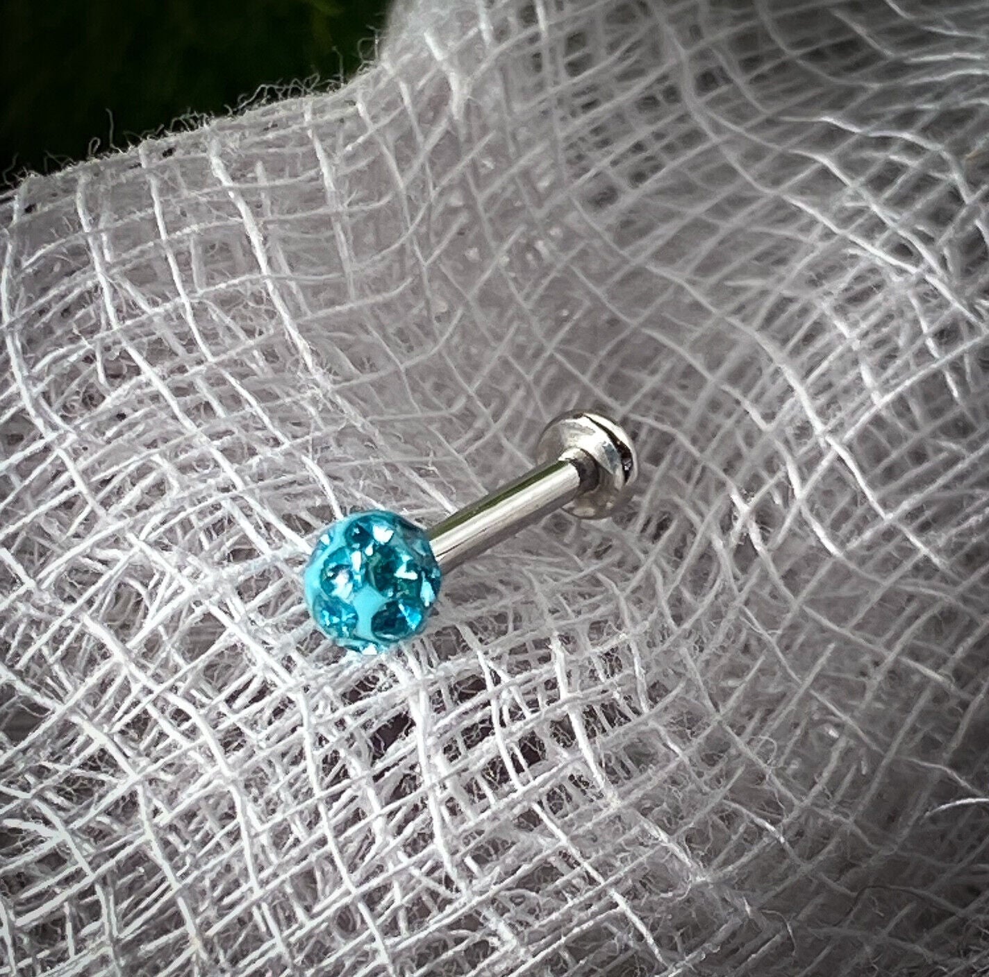 1pc Epoxy Coated Crystal Paved Ball Labret Cartilage Barbell Internally Threaded (Color: Aqua)