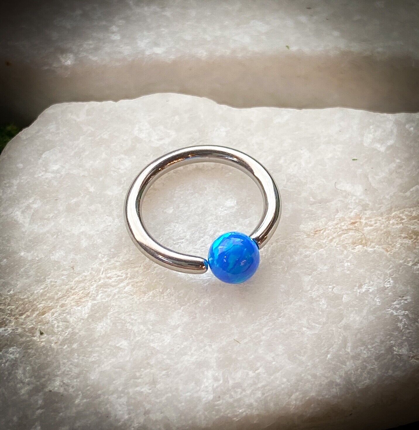 1pc Fixed Synthetic Opal Ball Annealed Steel Captive Bead Ring Body Jewelry (Color: Blue)