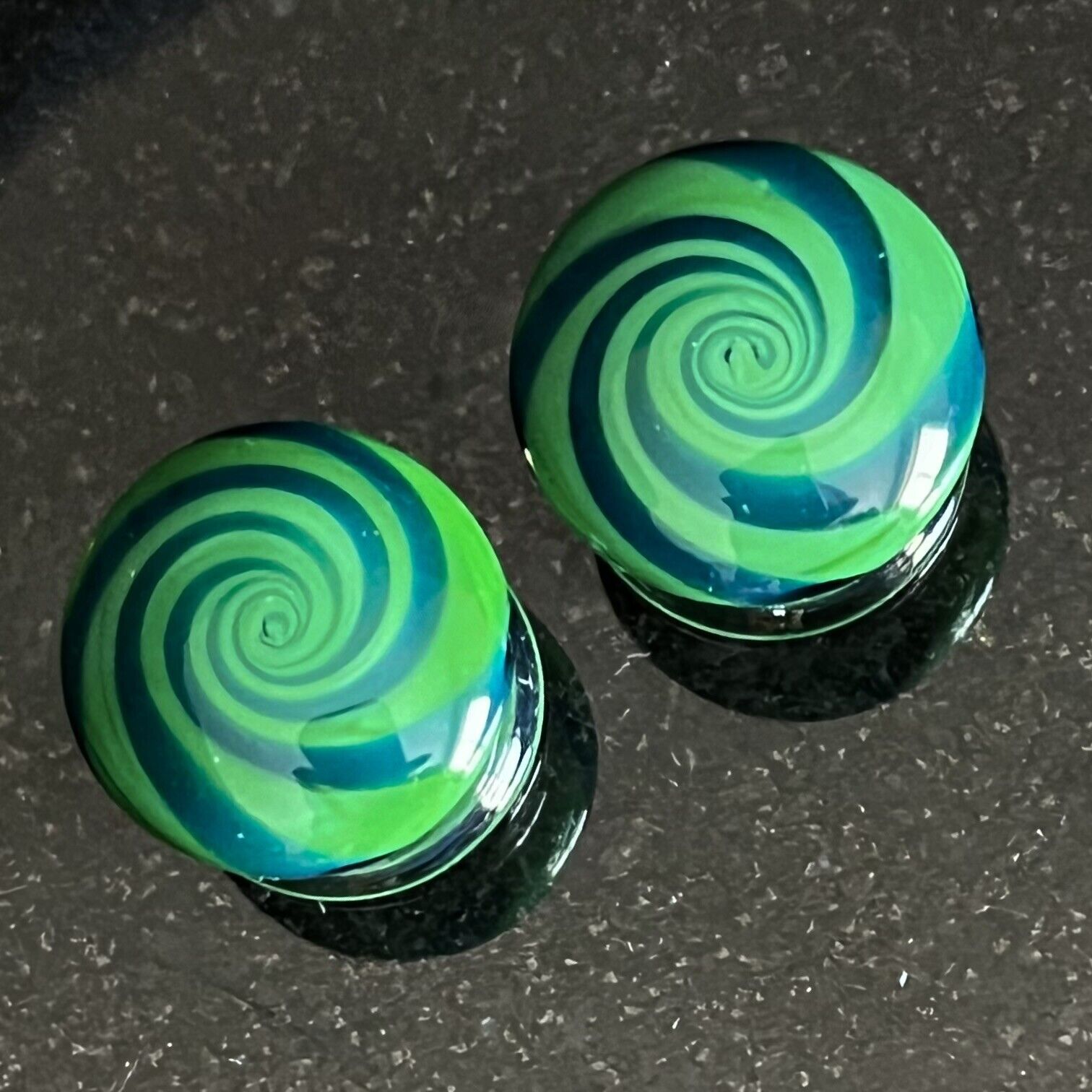 PAIR Blue & Green Hypnotic Swirl Glass Double Flare Plugs Tunnels Gauges