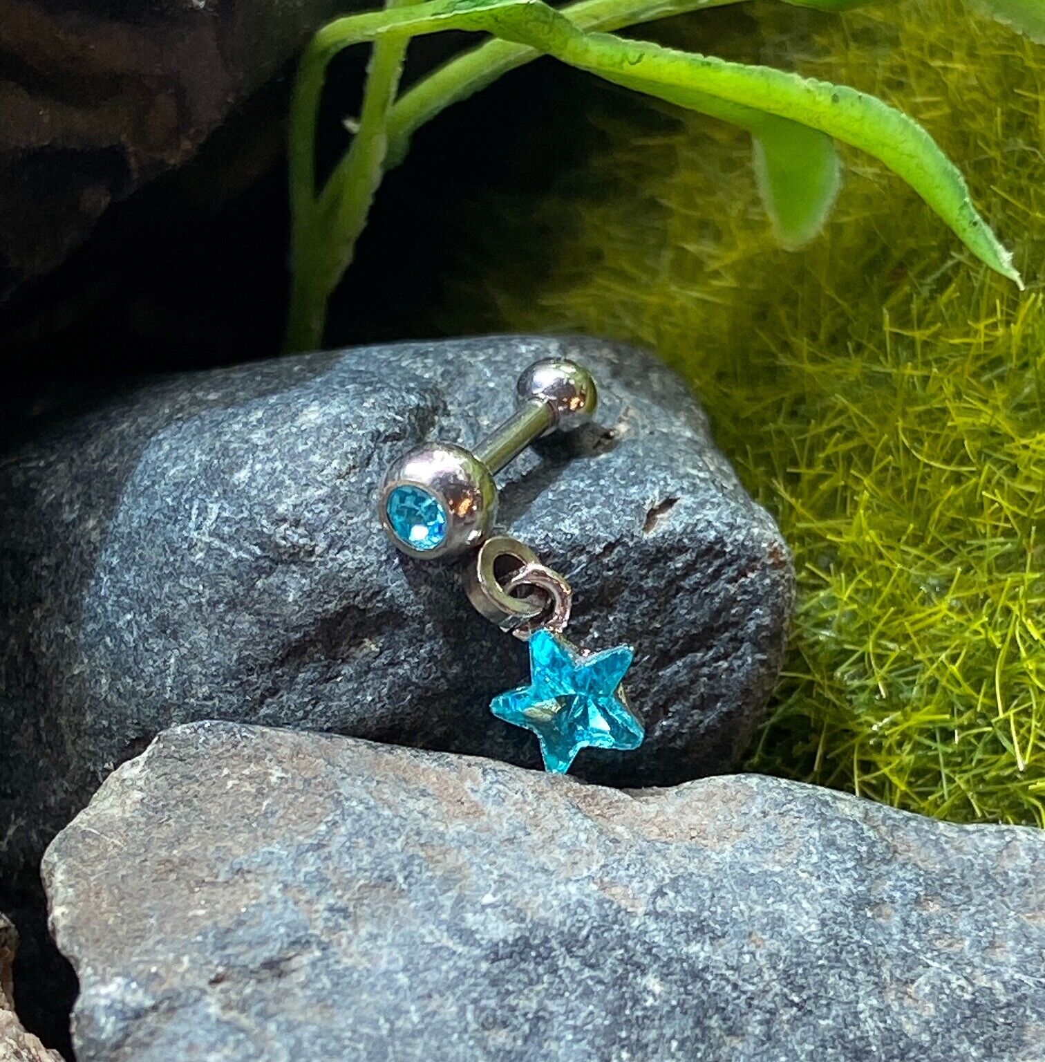1pc Crystal Star Dangle Tragus Helix Cartilage Ring 16g 1/4" Ear Stud Barbell (Color: Aqua)