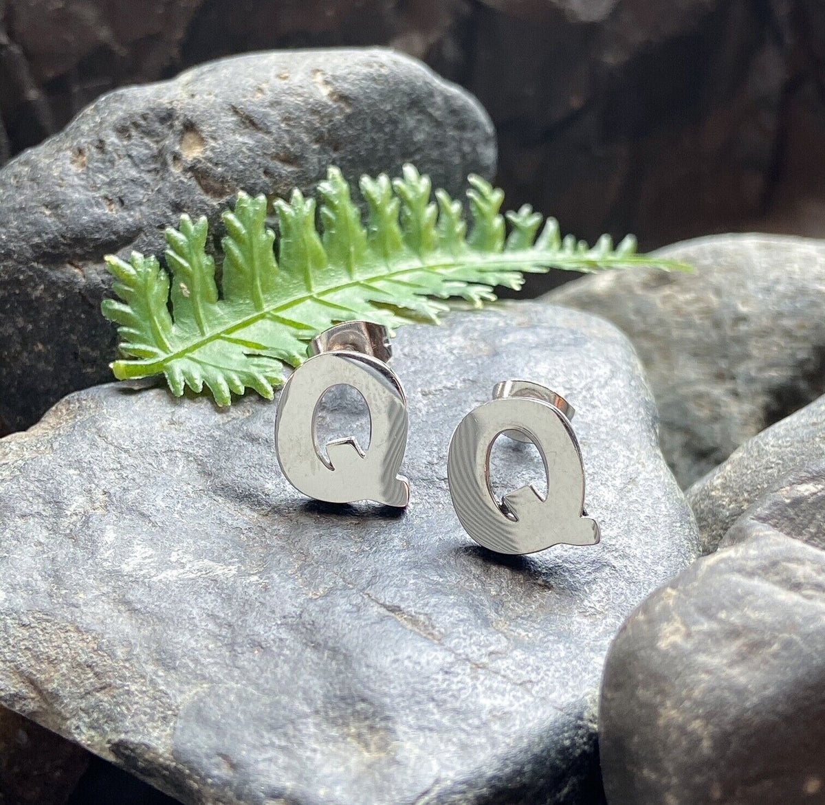 PAIR of 316L Stainless Steel Initial / Alphabet 20g Earrings - A to Z available! (Letter: Q)