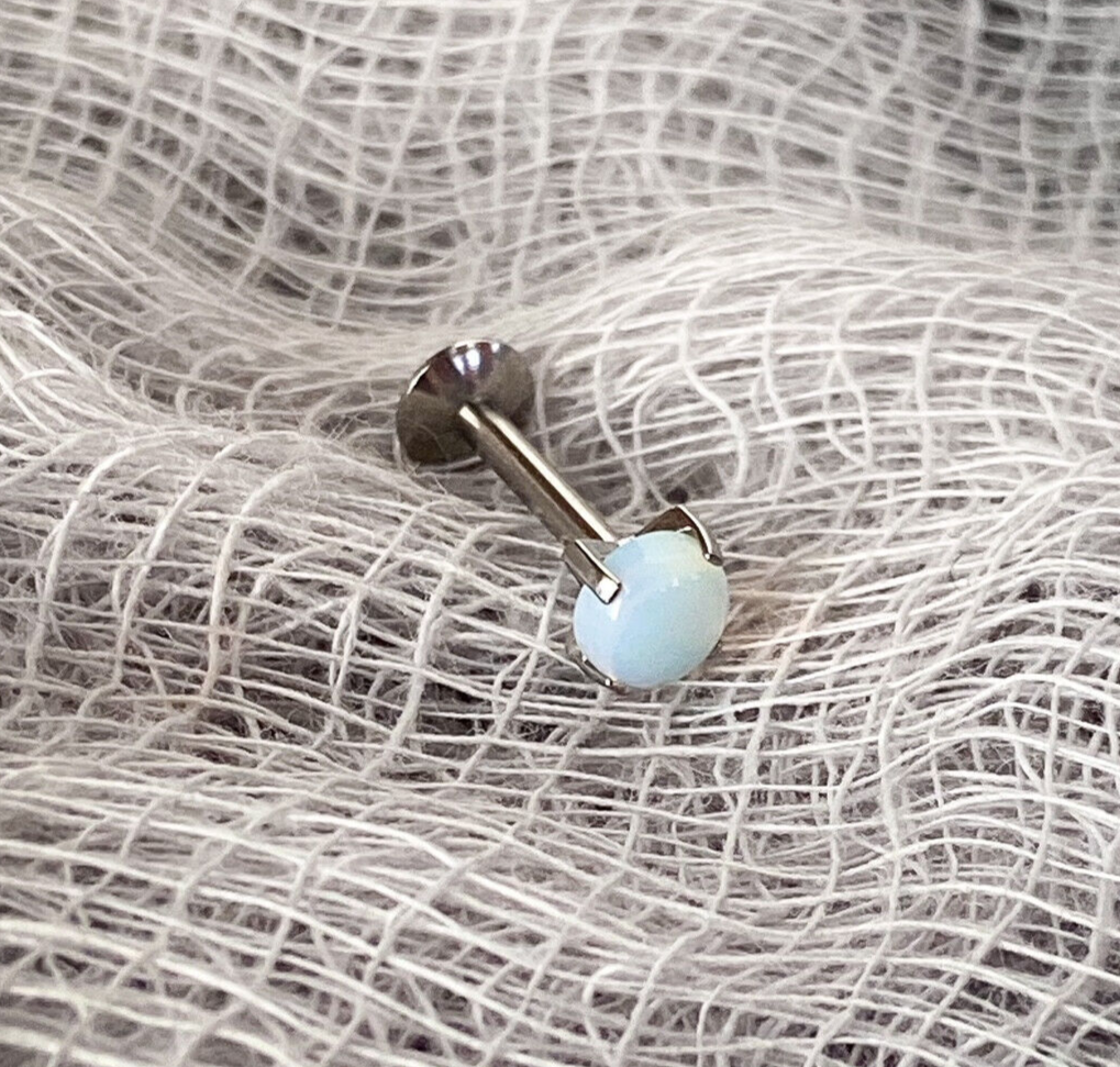 1pc Semi-Precious Stone Set 16g Internally Threaded Labret Stud Cartilage Ring (Stone Top: Opalite)