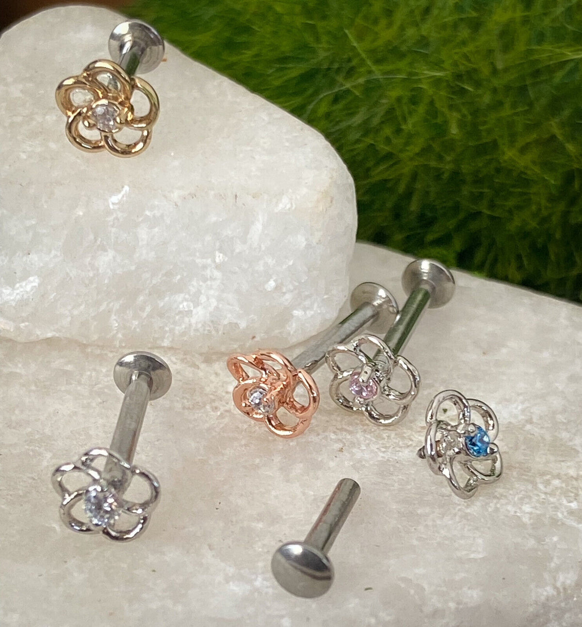 1pc CZ Centered Flower 16g Internally Threaded 1/4" or 5/16" Steel Labret Monroe