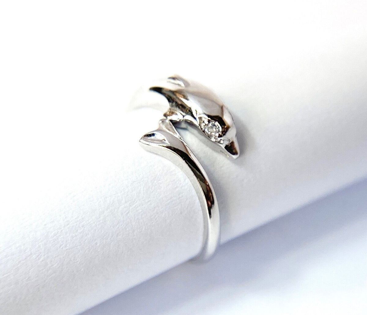 .925 Sterling Silver Dolphin W/ Clear CZ Gem Eyes Toe Ring