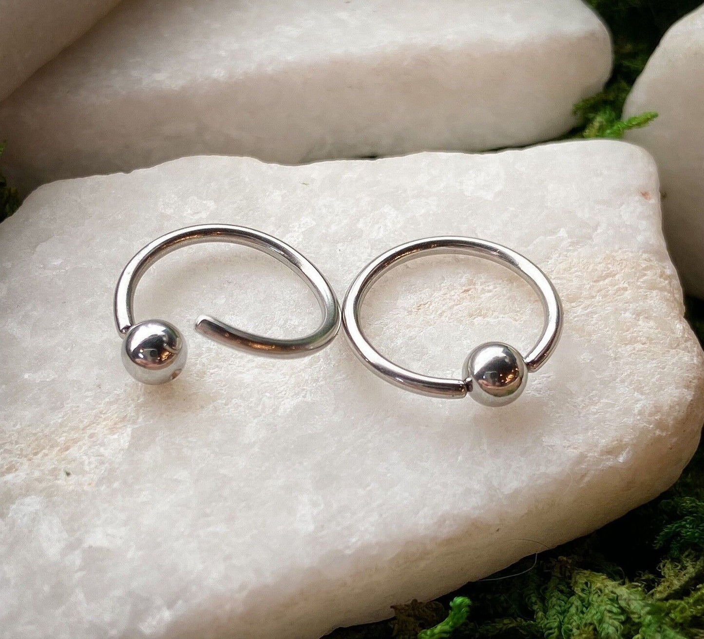 PAIR Fixed Ball Captive Bead Rings Nipple, Helix, Tragus, Septum, Ear Piercings 