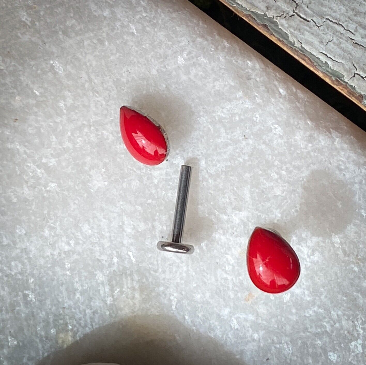 1pc Internally Threaded 16g Blood Drop Labret Monroe - choose 1/4" or 5/16"