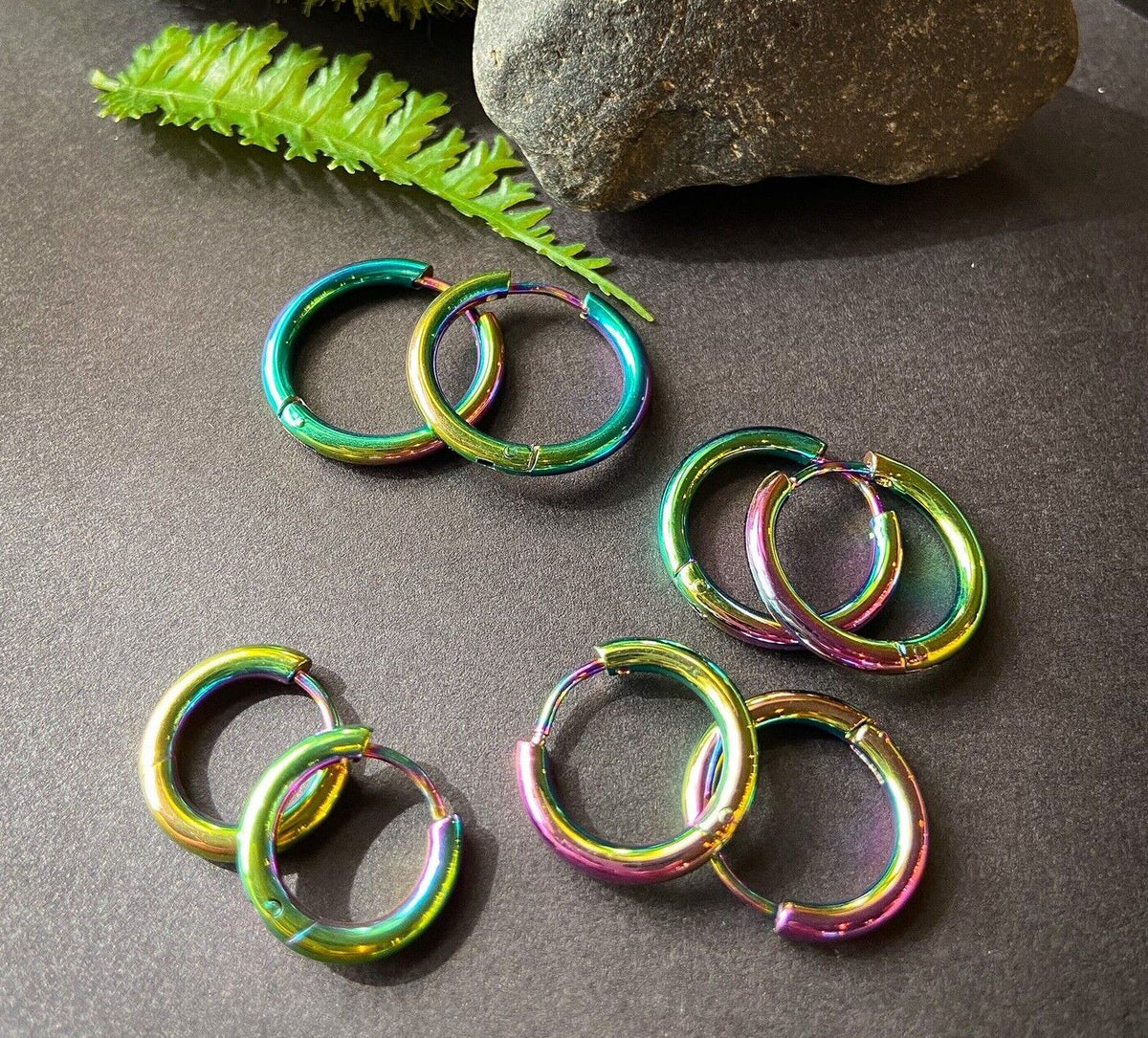 PAIR of 316L Stainless Steel Hinge Action 20g Seamless Hoop Earrings (Color: Multi-Color)