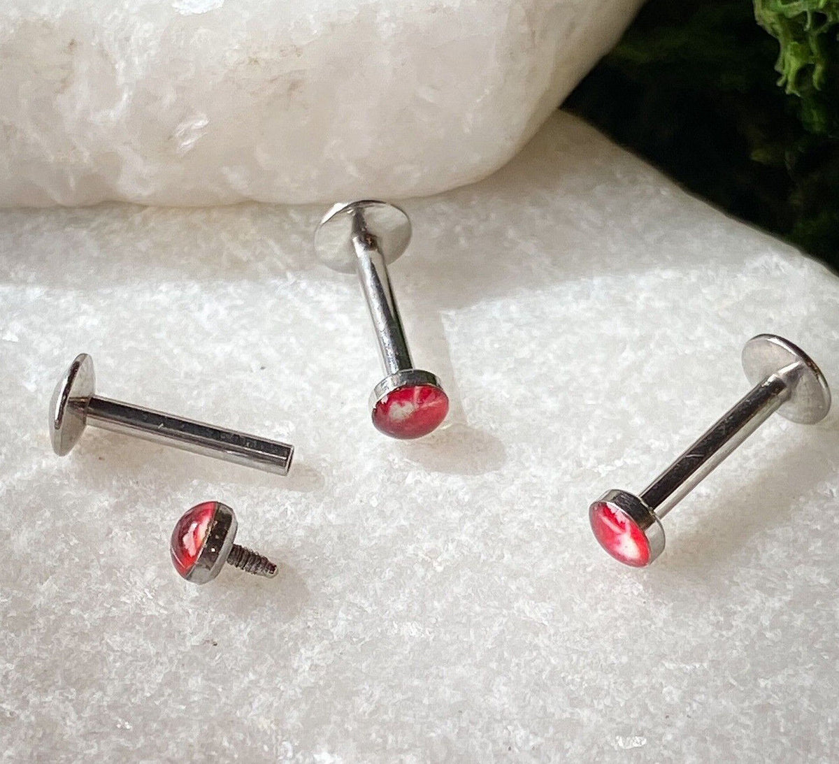 1pc Playboy Bunny Logo 16g Internally Threaded 5/16" Steel Labret Monroe