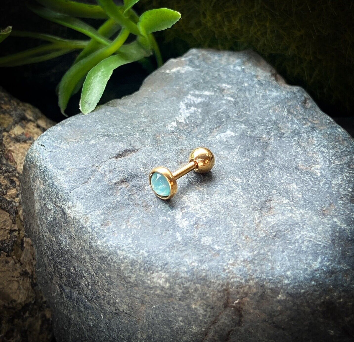 1pc Illuminating Stone Tragus Stud Helix Conch Ear Cartilage Piercing Jewelry (Color: Gold/Blue)