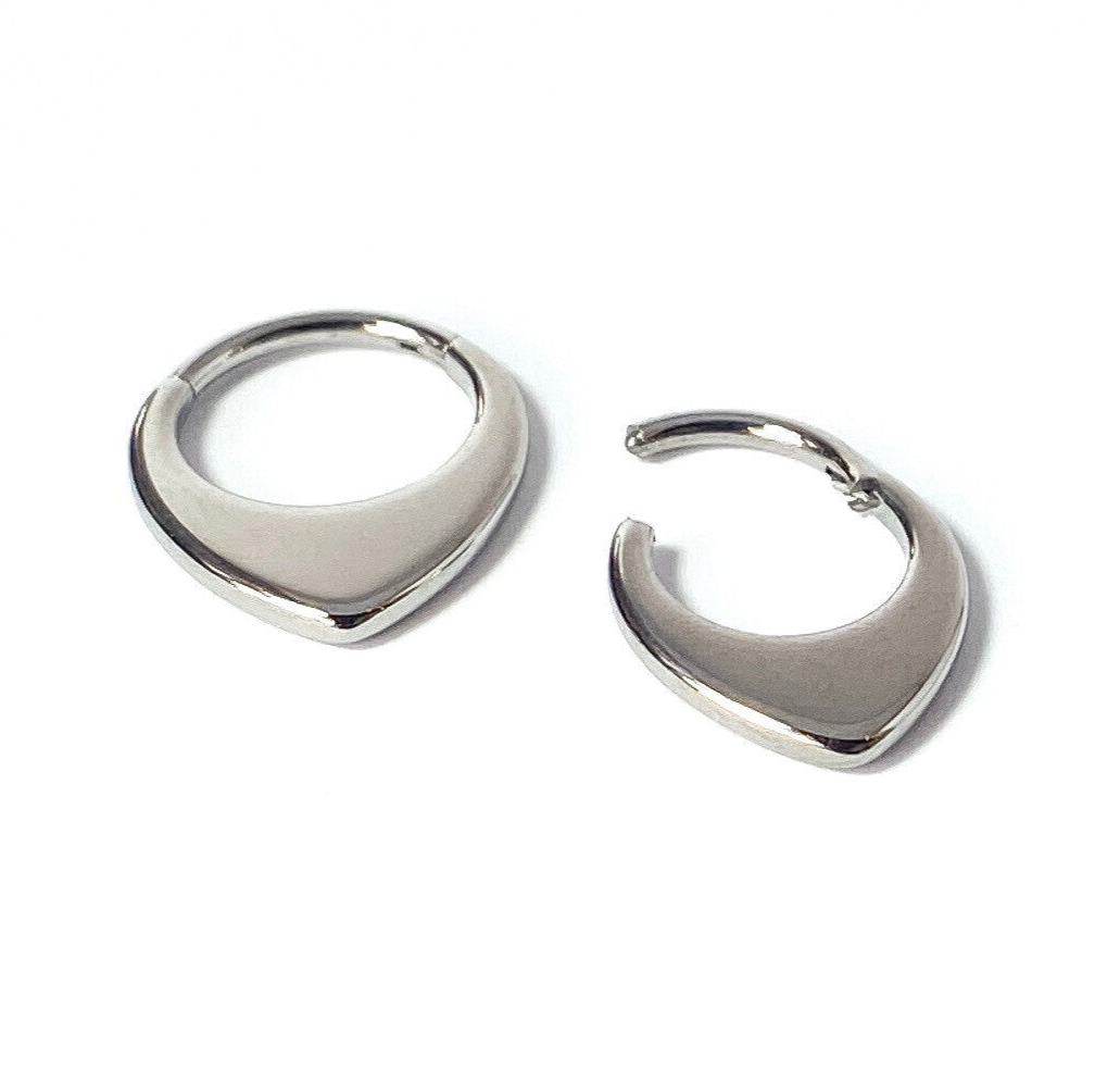 1pc Solid Titanium Flat Teardrop Hinged Segment Ring Septum Tear Drop Clicker (Color: Silver)