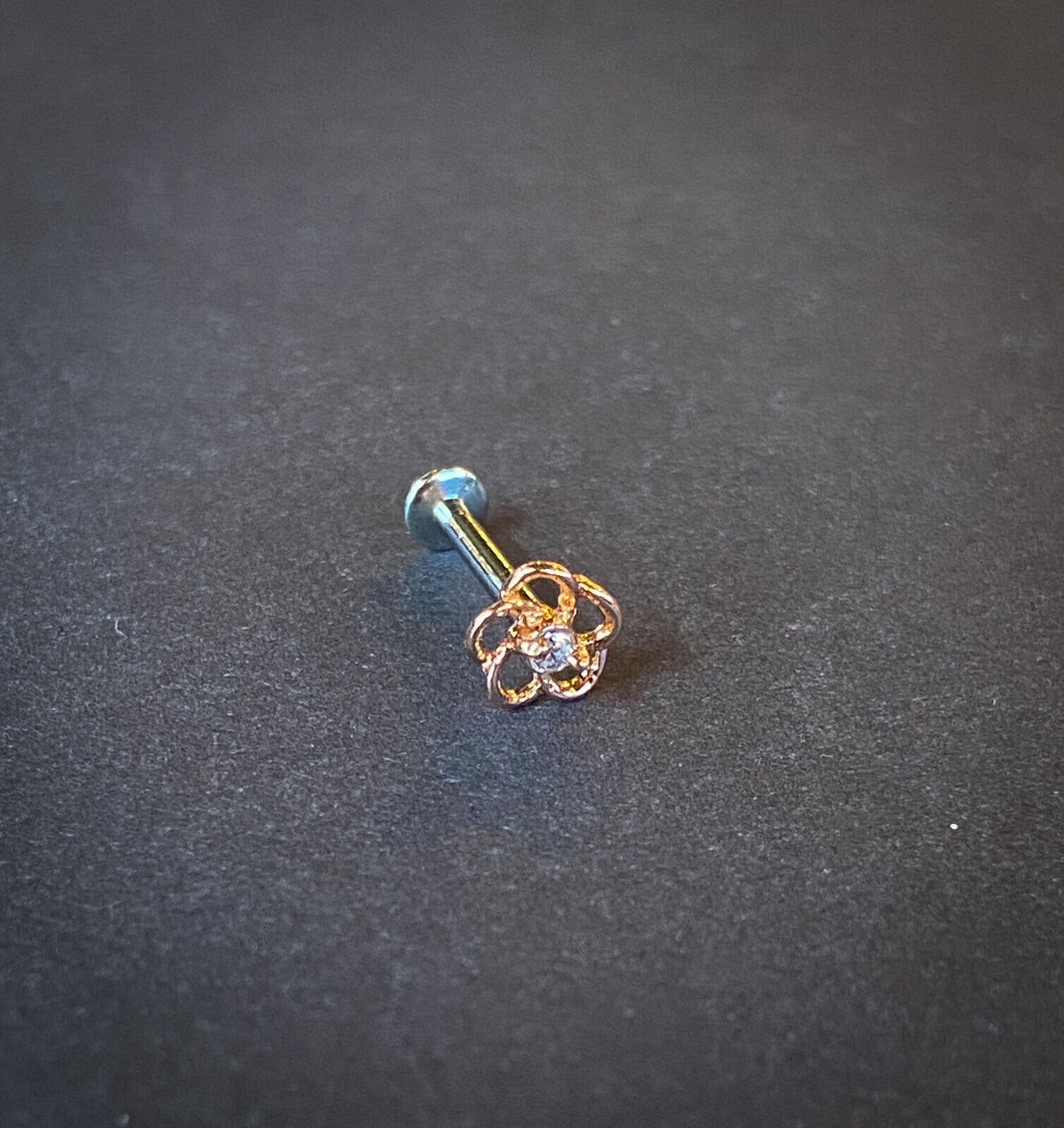 1pc CZ Centered Flower 16g Internally Threaded 1/4" or 5/16" Steel Labret Monroe (Color: Rose Gold)