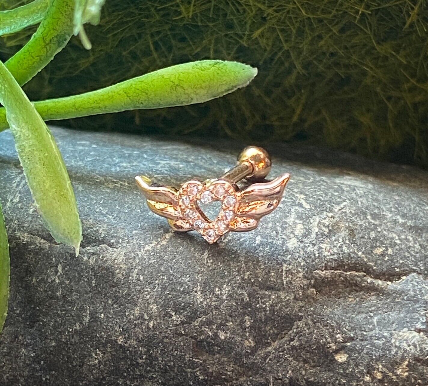 1pc CZ Gem Paved Heart w/ Wings Tragus Helix Cartilage Barbell Ring 16g 1/4" (Color: Rose Gold)