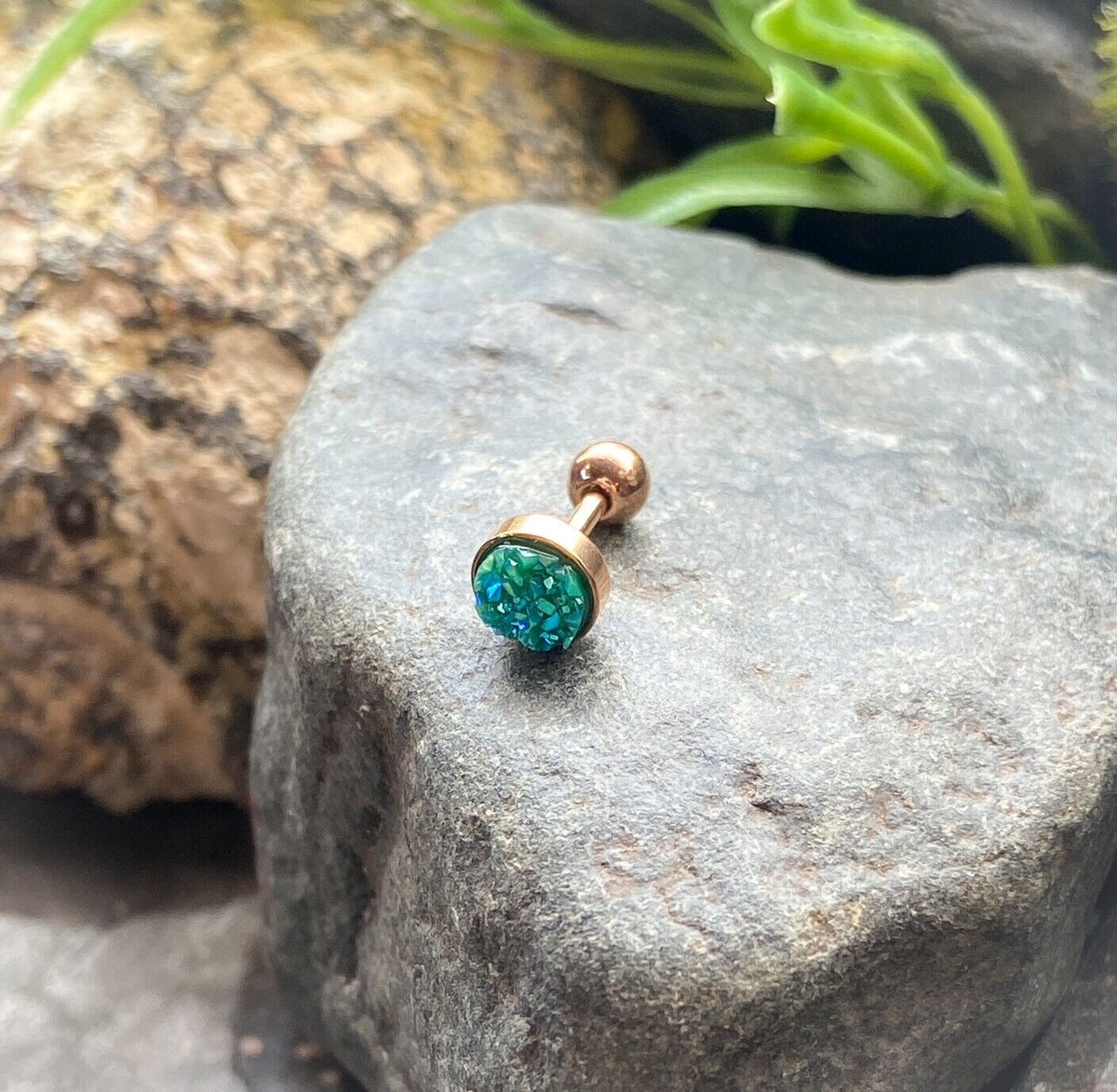 1pc Iridescent Druzy Stone Rose Gold Steel 16g Tragus Stud Ear Cartilage Ring (Color: Green)