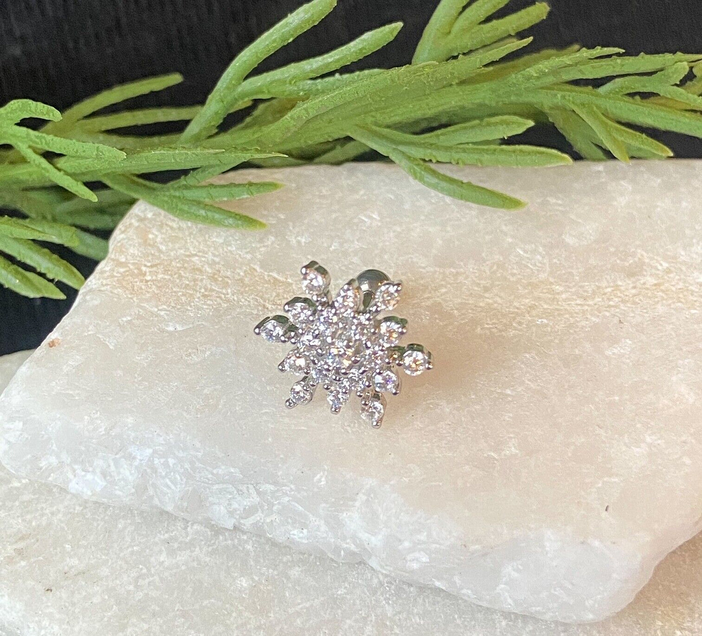 1pc CZ Gem Paved Snowflake Snow Flake Tragus Cartilage Barbell Ring 16g 1/4" (Color: Silver)