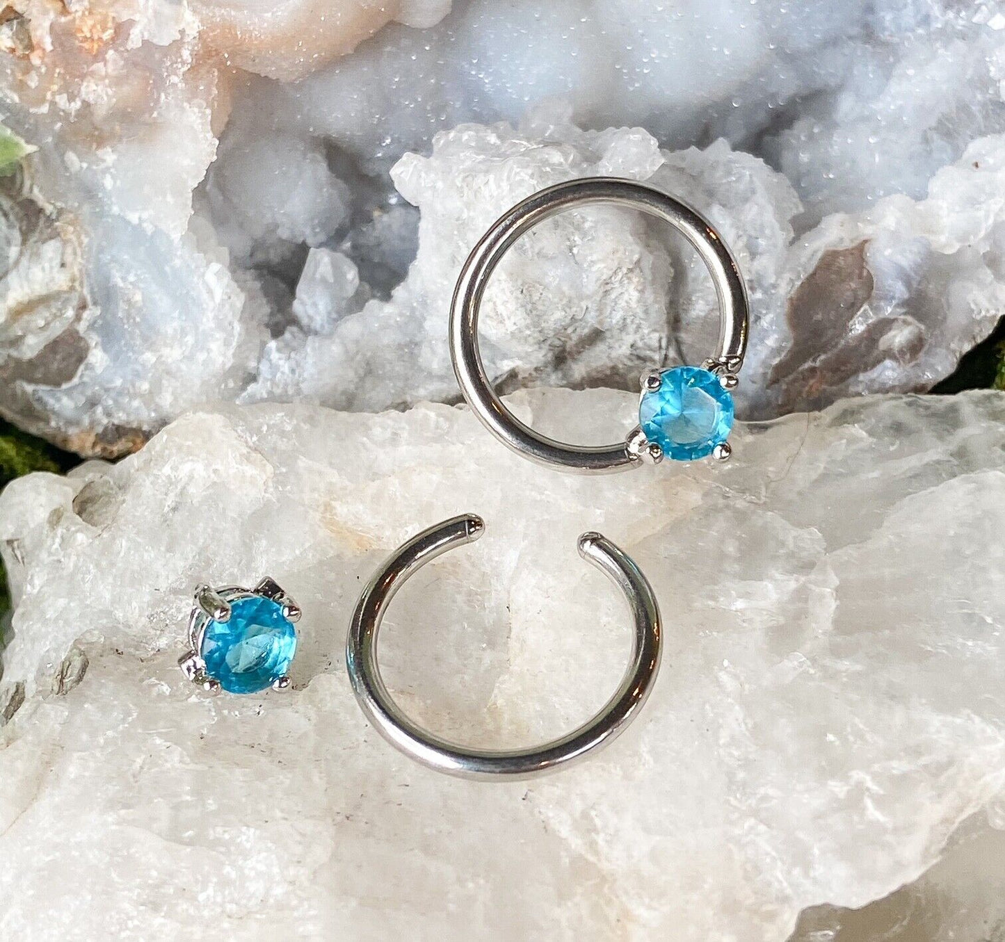 PAIR Solitaire Gem Captive Bead Rings CBR's 14g 1/2" for ear, nipple piercings (Main Color: Aqua)