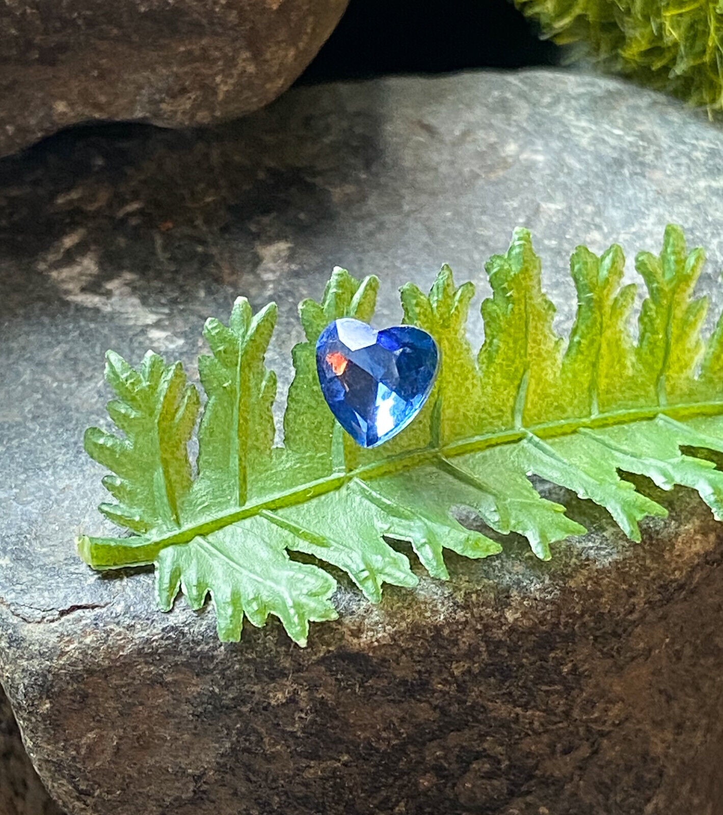 1pc Heart Crystal Tragus Helix Cartilage Ring 16g 1/4" - choose your color (Color: Blue)