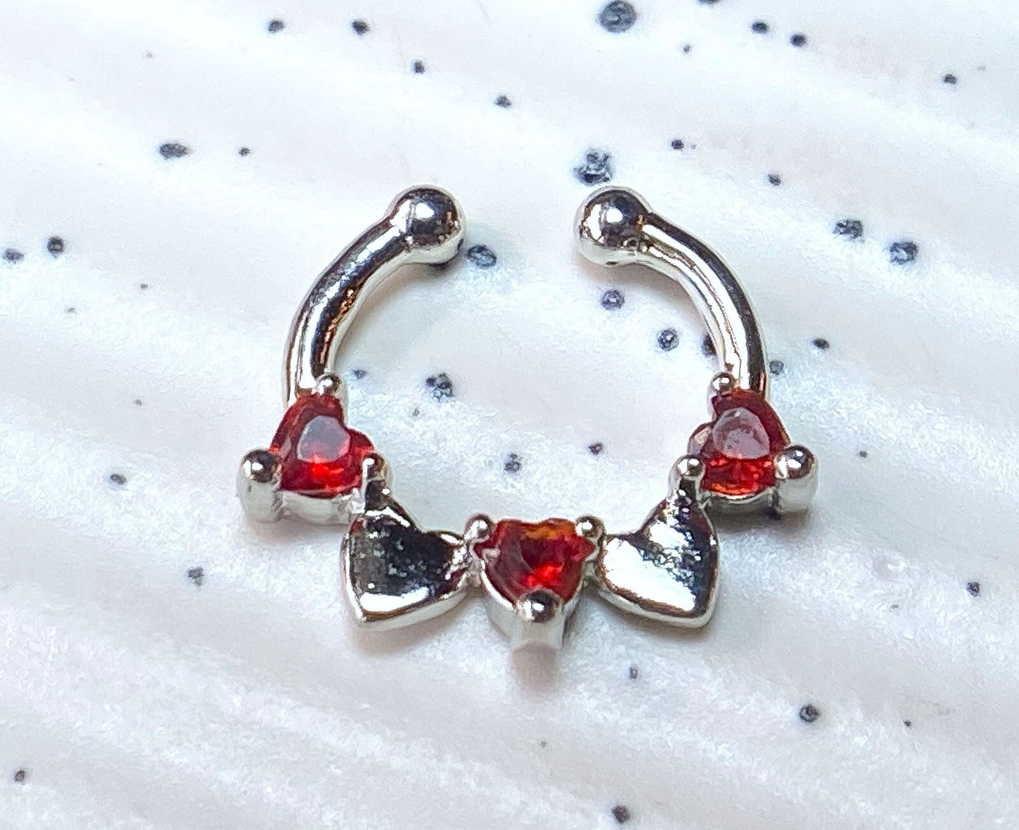1pc Non-Piercing Half Circle Septum Hanger Heart CZ Gems Clip-On Fake Nose Ring