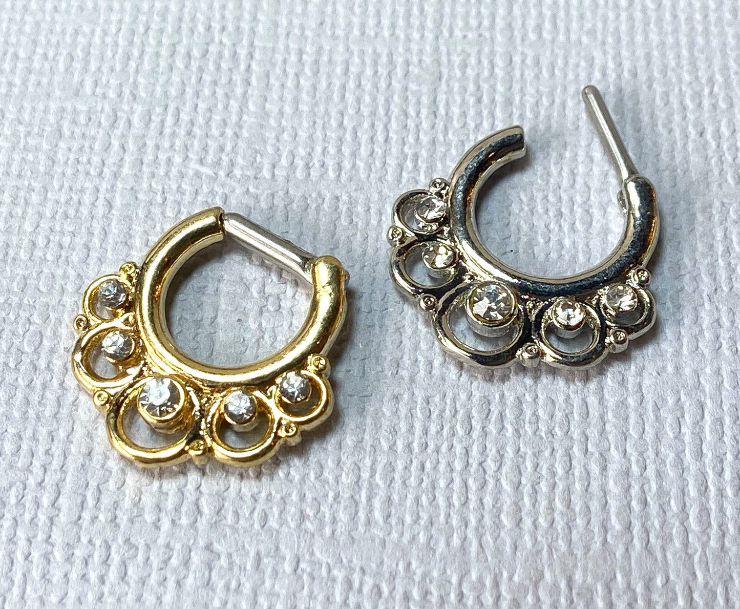 1pc Floral Round w/Gems Septum Clicker 316L Surgical Steel 14g or 16g Nose Ring