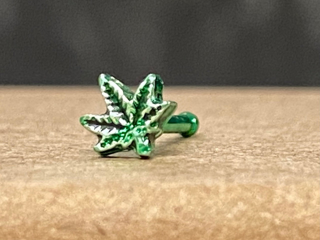 1pc Marijuana Leaf Top 20g L-Bend or Stud Nose Ring Surgical Steel Pot Jewelry