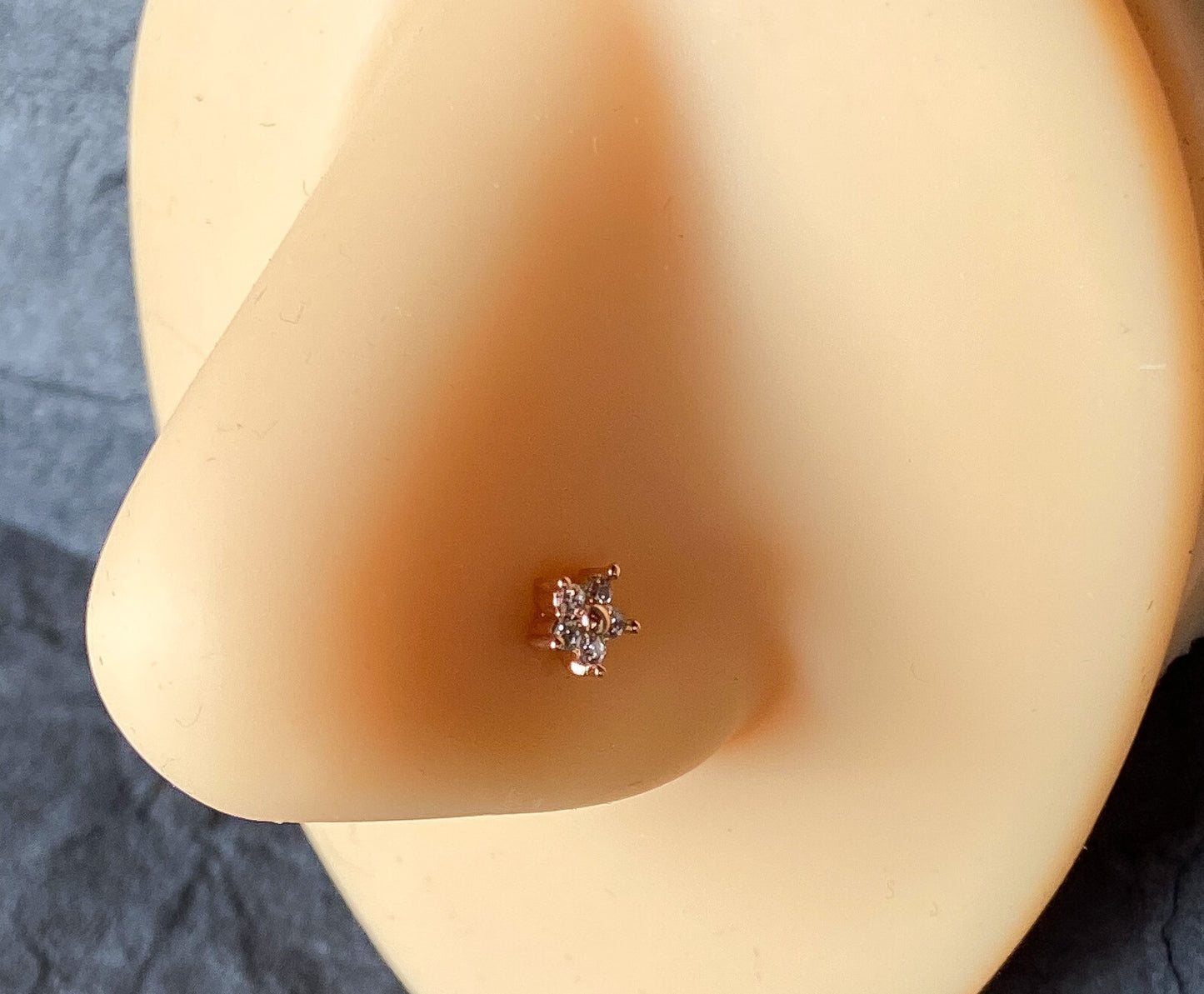 1pc Five CZ Gem Flower Top Nose Ring Bone Stud 20g 316L Surgical Steel