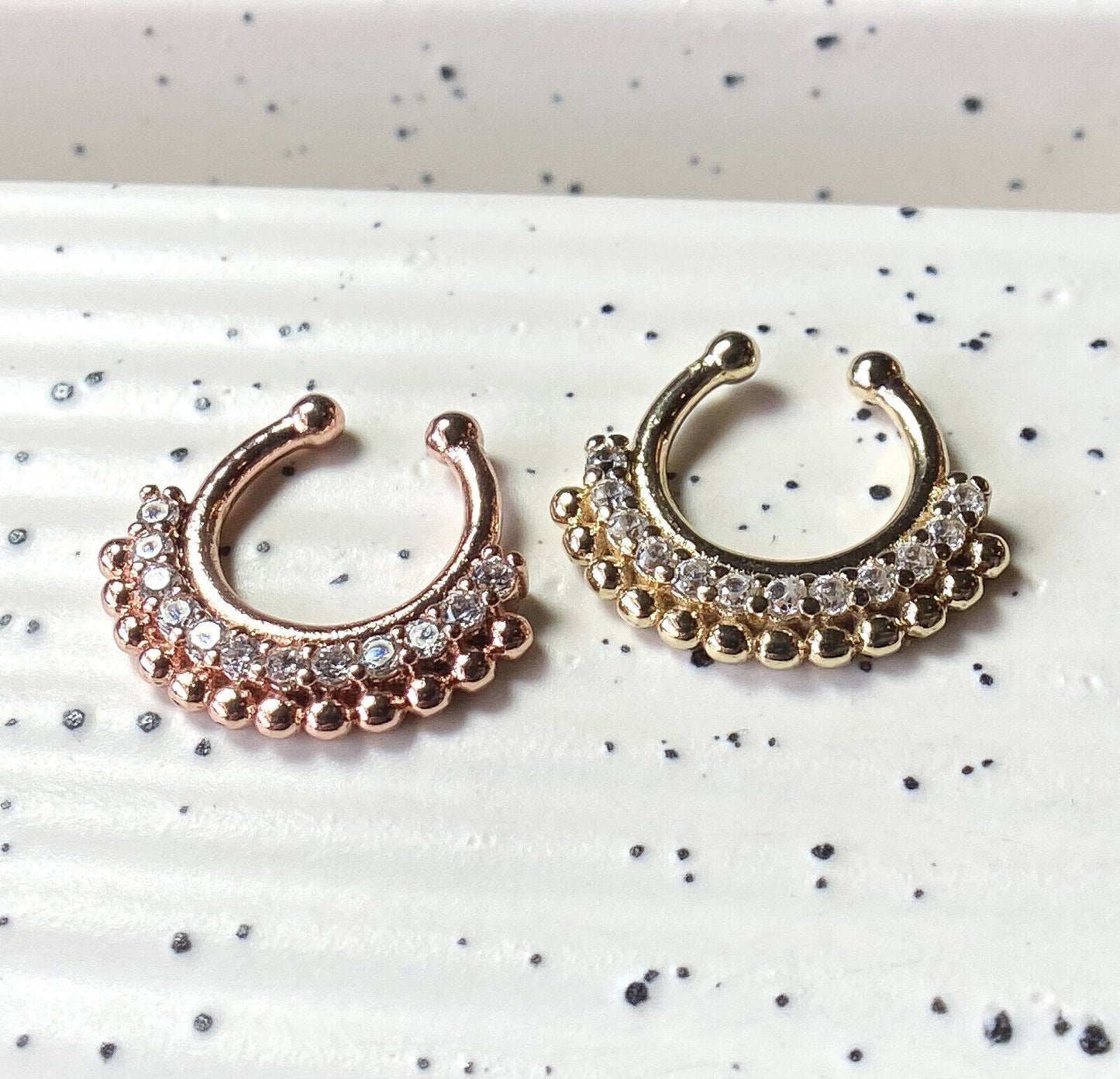 1pc Non-Piercing Paved Gem Fan Septum Hanger Clip-On Fake Nose Ring Body Jewelry