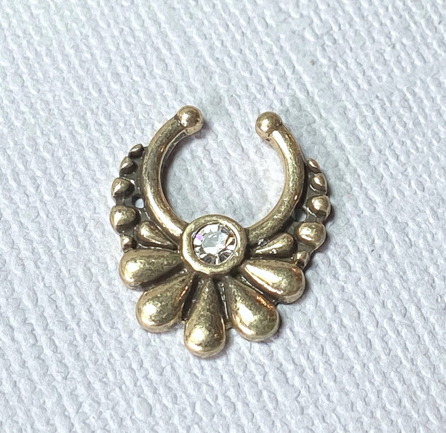 1pc 100% SURGICAL STEEL Non-Piercing Fake Septum Hanger Flower w/ Gem Clip-on