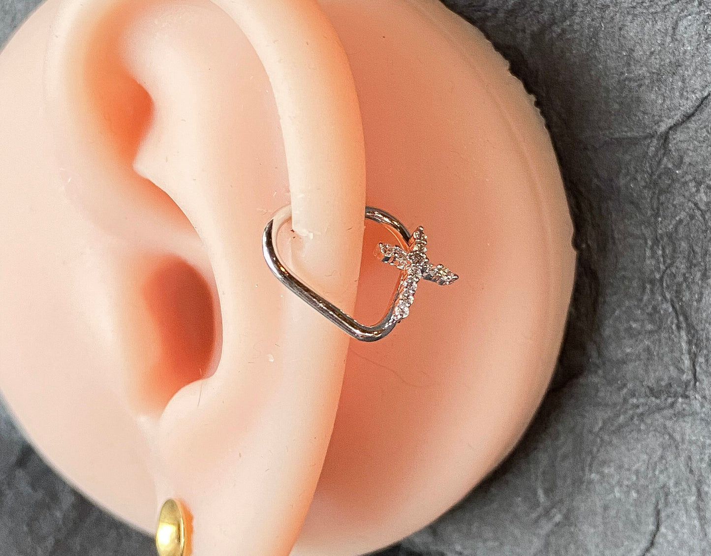 1pc Heart Bendable Ear Cartilage Daith Hoop Ring w/ Paved CZ Gem Cross