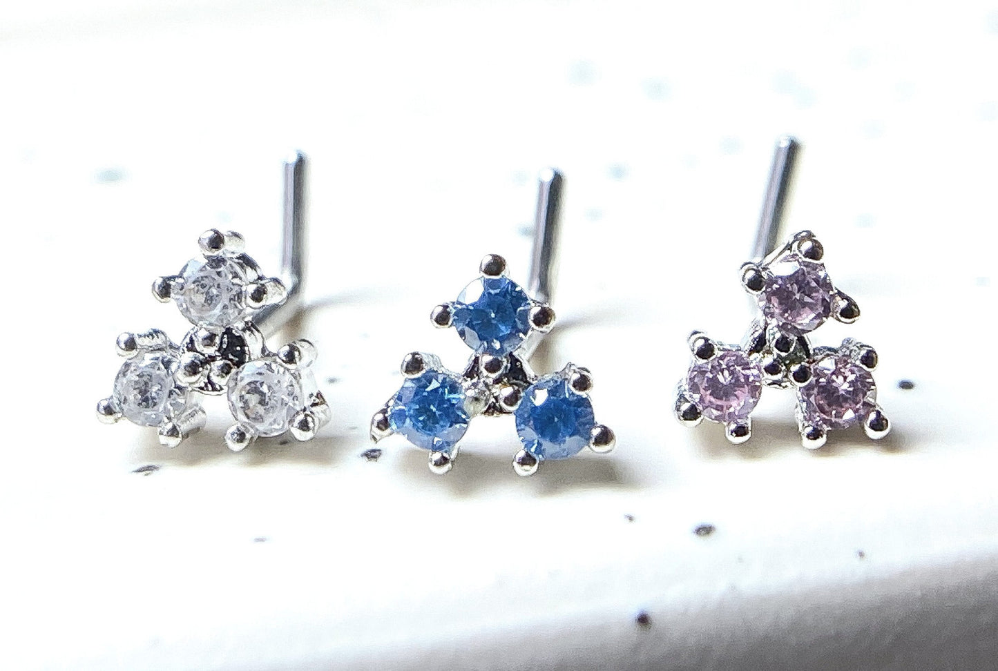 1pc CZ Gem Triangle L-Bend 20g Nose Ring Stud Screw 316L Surgical Steel