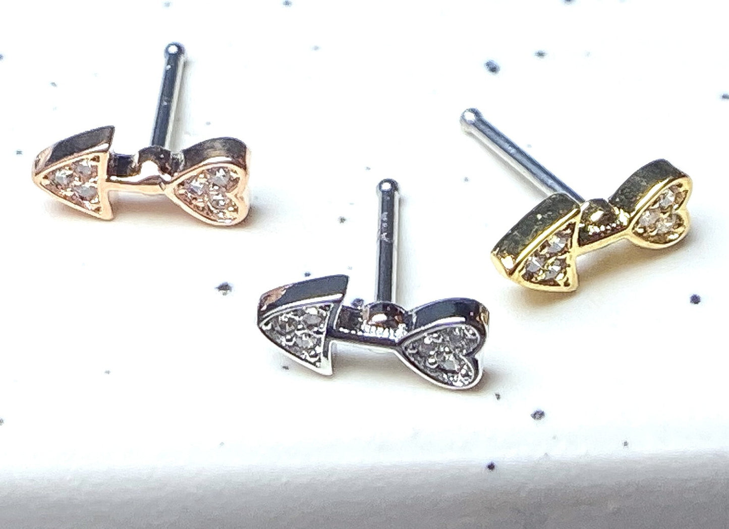 1pc CZ Paved Heart Arrow 20g Nose Ring Stud 316L Surgical Steel