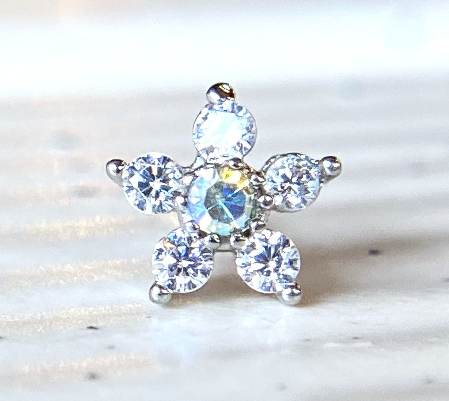 1pc Six CZ Gem Paved Flower Top 20g L-Bend Nose Ring Stud Screw Surgical Steel