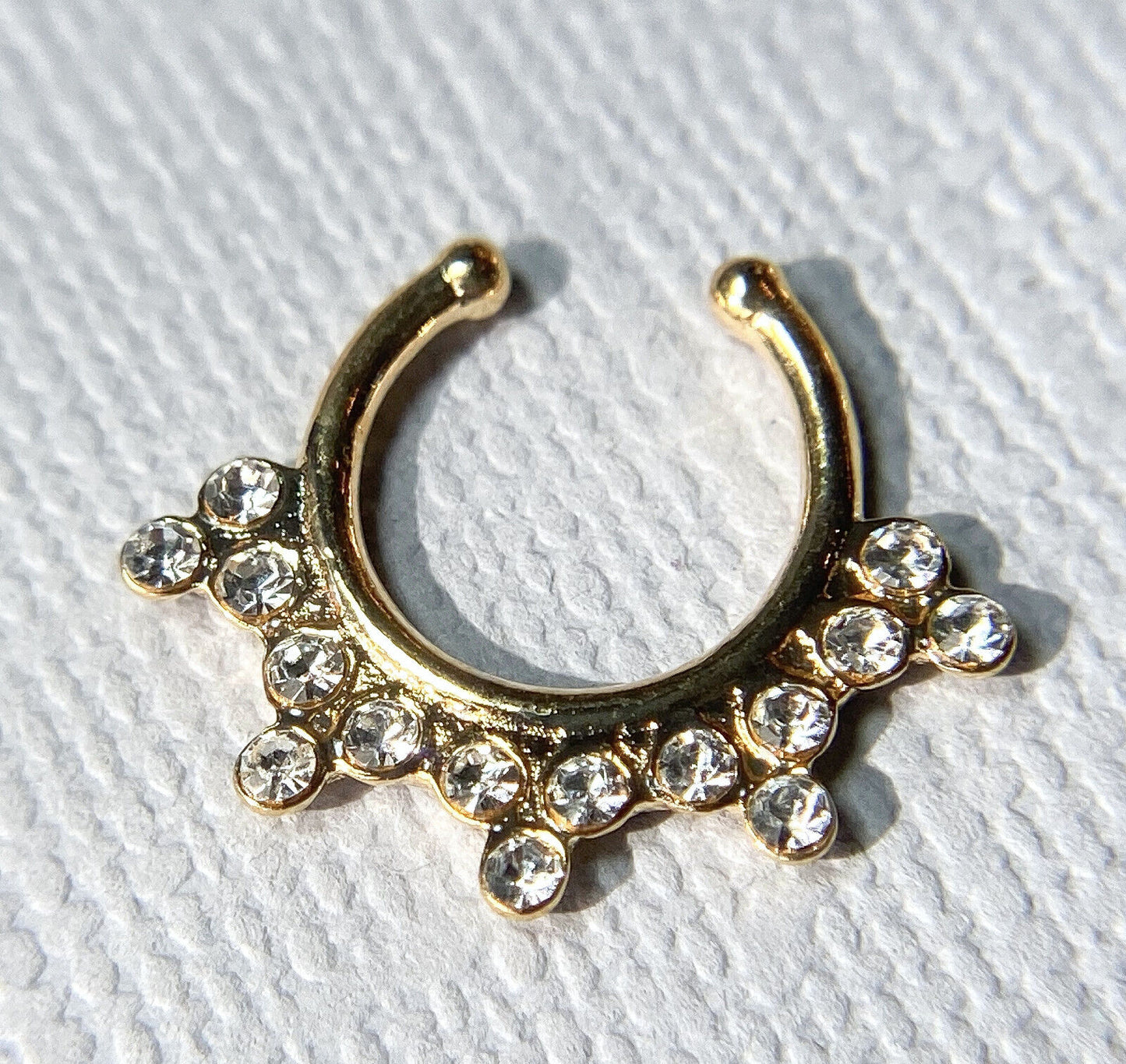 1pc Non-Piercing Snowflake Gem Septum Hanger Clip-On Fake Nose Ring Body Jewelry