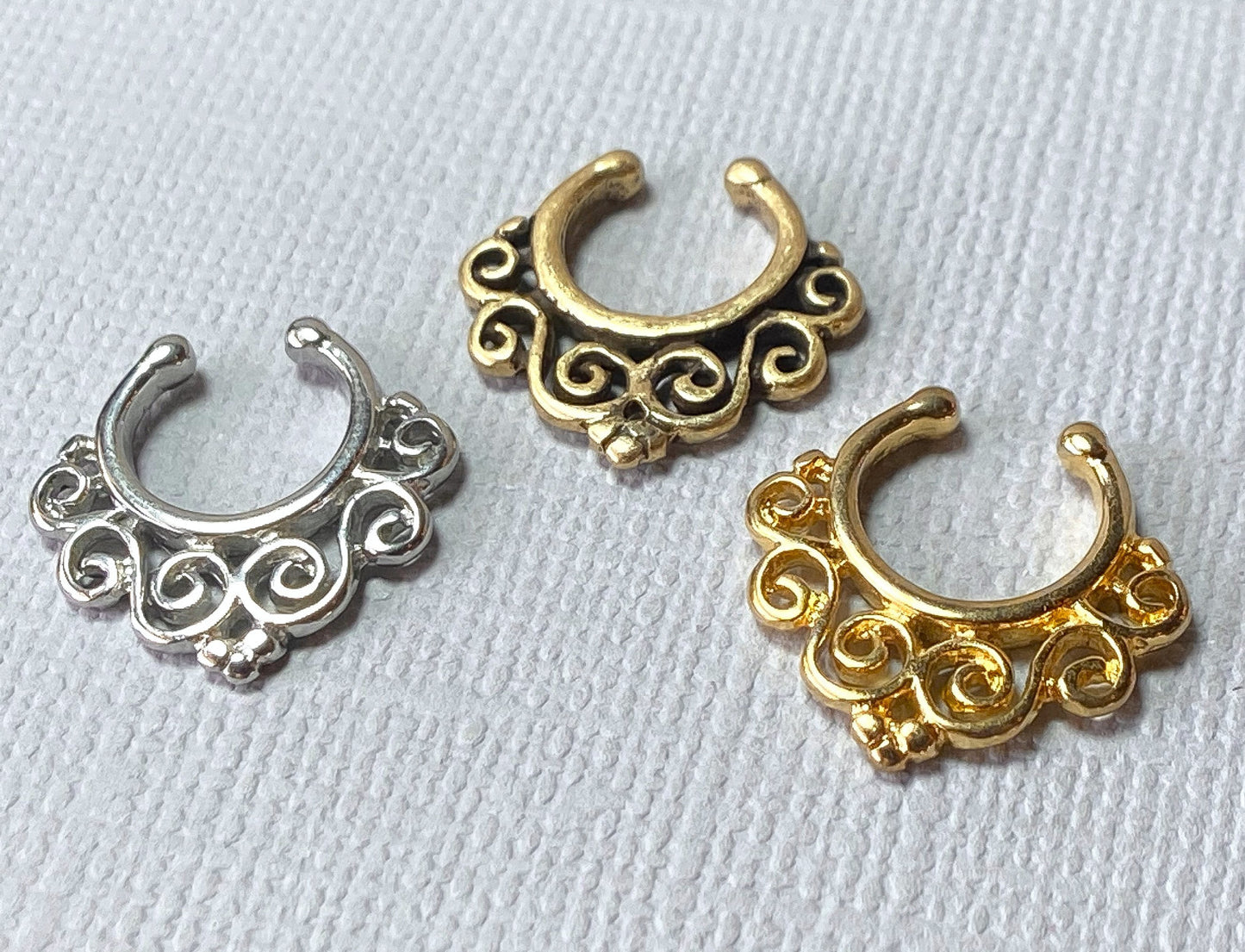 1pc 100% SURGICAL STEEL Non-Piercing Fake Septum Hanger Swirling Floral Clip-on