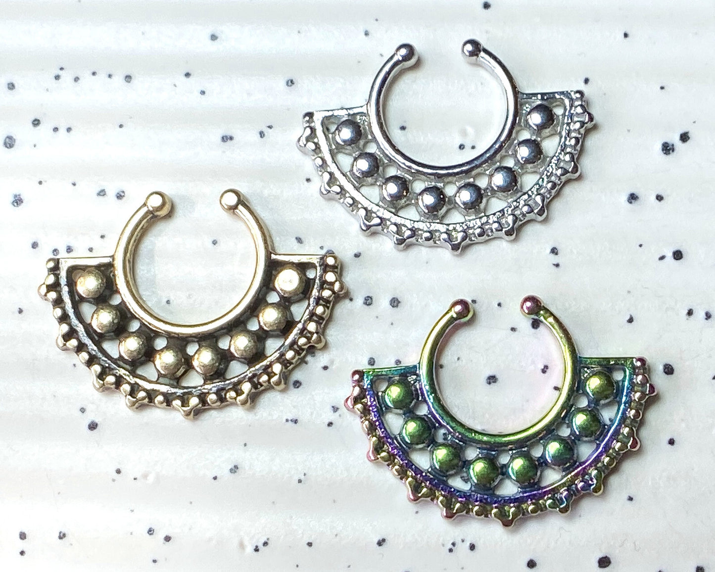 1pc 100% SURGICAL STEEL Non-Piercing Fake Septum Hanger Beaded Large Fan Clip-on
