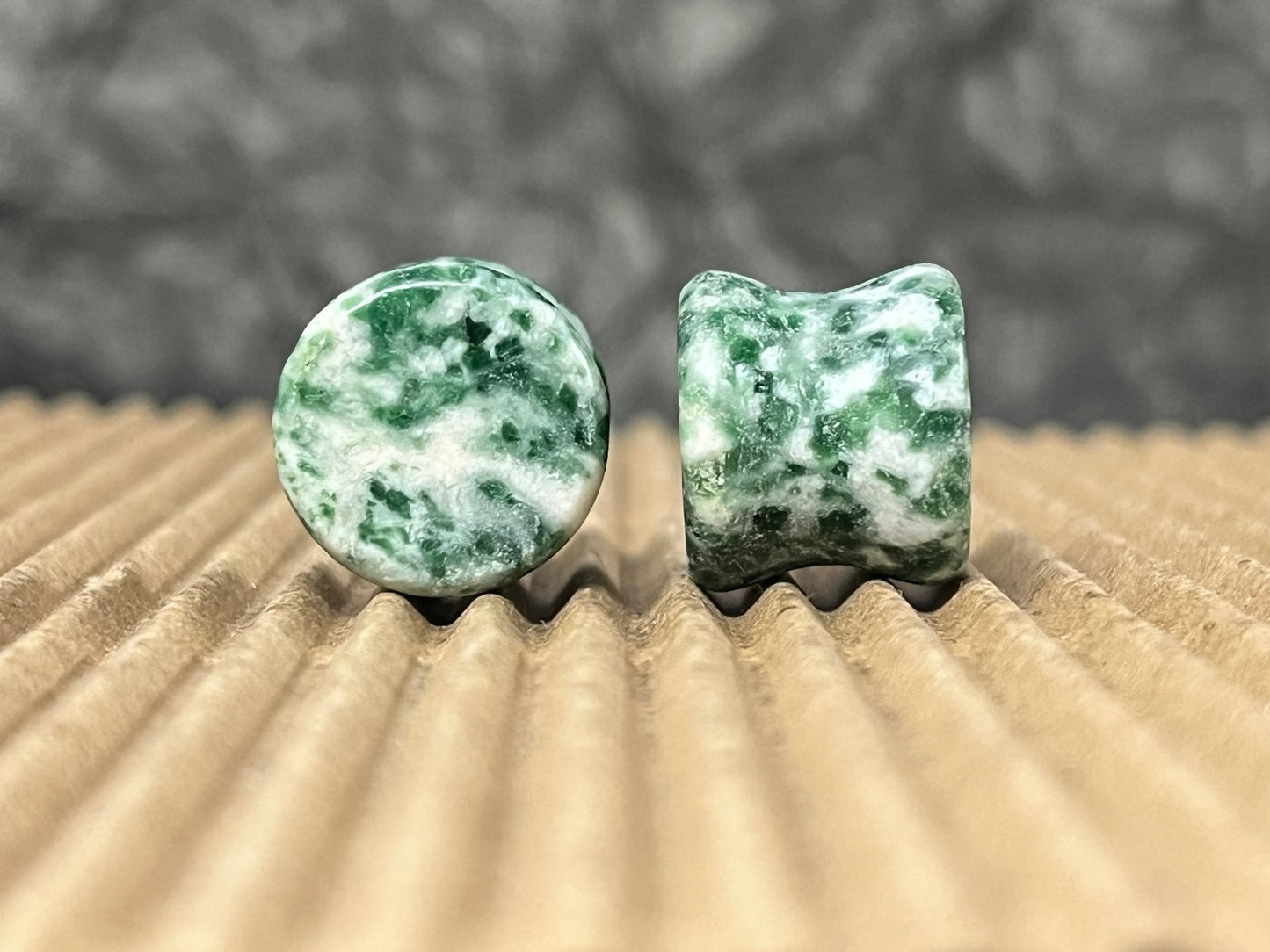 PAIR Qinghai Jade Stone Double Flare Plugs Organic Tunnels Gauges Body Jewelry
