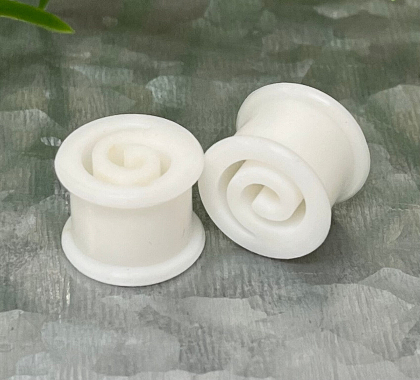 PAIR Spiral Silicone Tunnels Gauges Plugs Earlets Body Jewelry