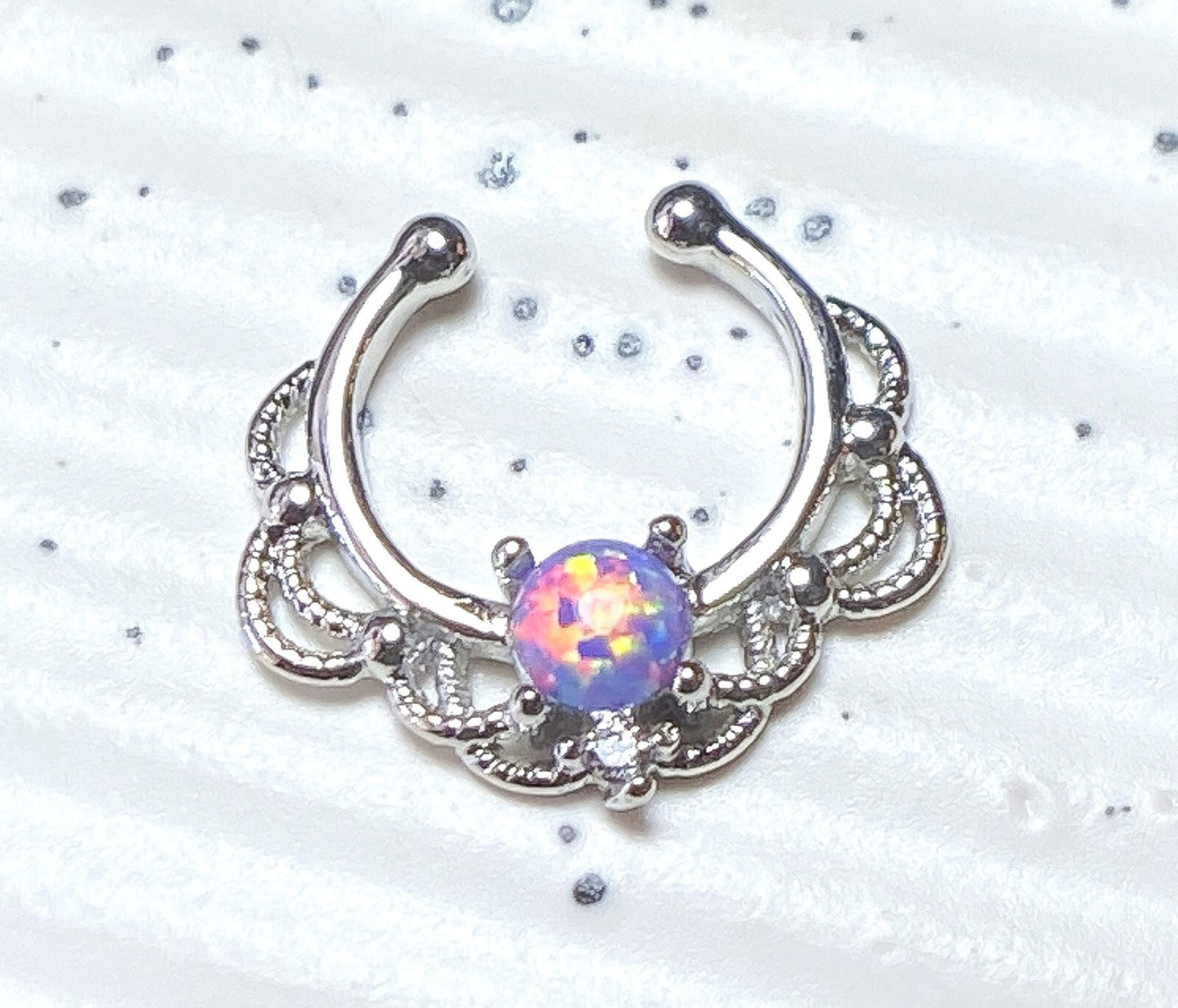1pc NON-Pierced Lacey Single Opal Septum Hanger Fake Clip-on Nose Ring