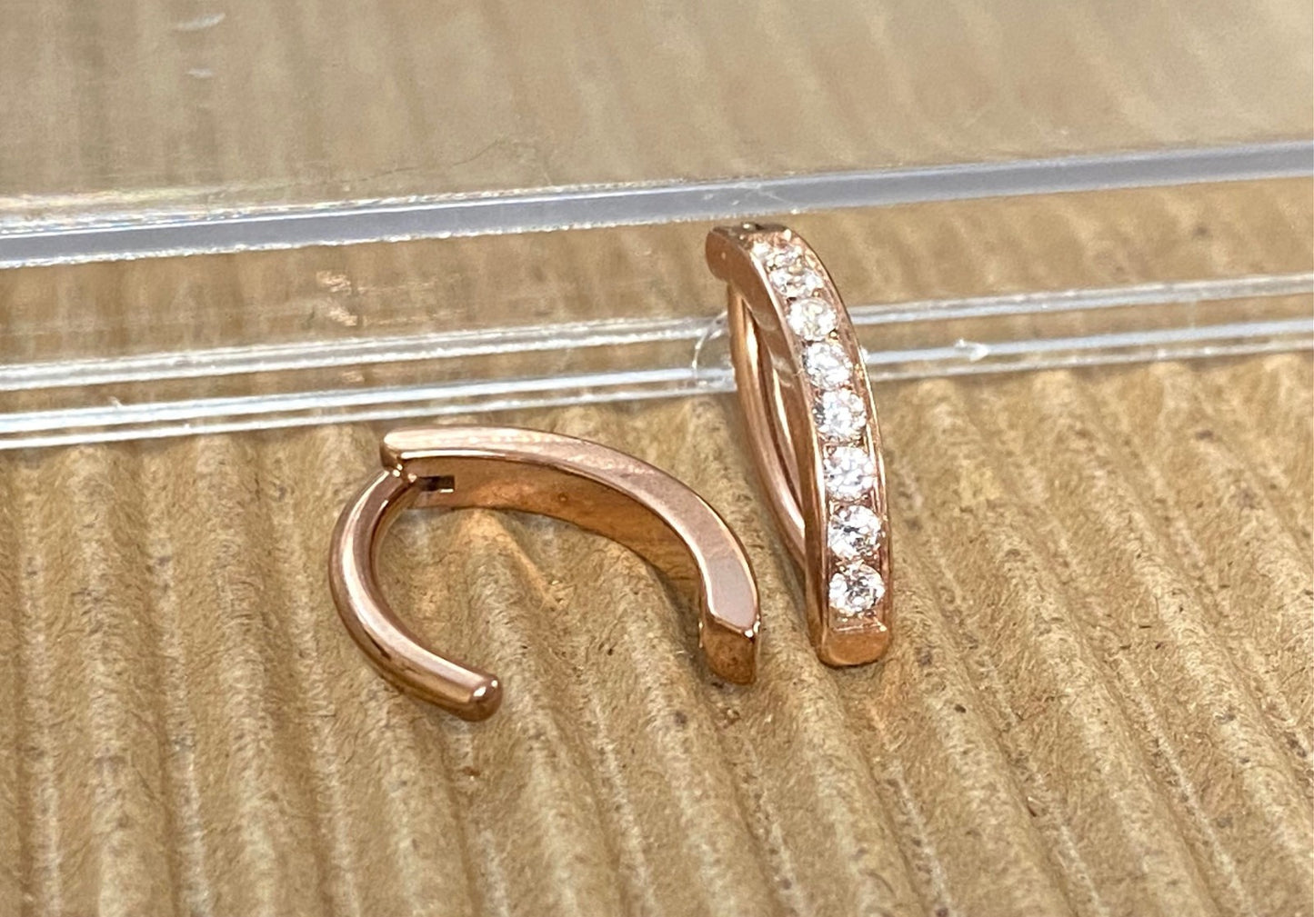 1pc Hinged Solid Titanium CNC Set Gem Hoop Clicker Belly Ring 14g Curved Barbell
