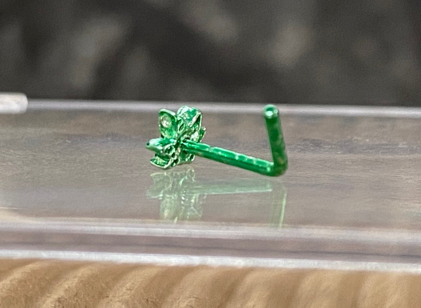 1pc Marijuana Leaf Top 20g L-Bend or Stud Nose Ring Surgical Steel Pot Jewelry
