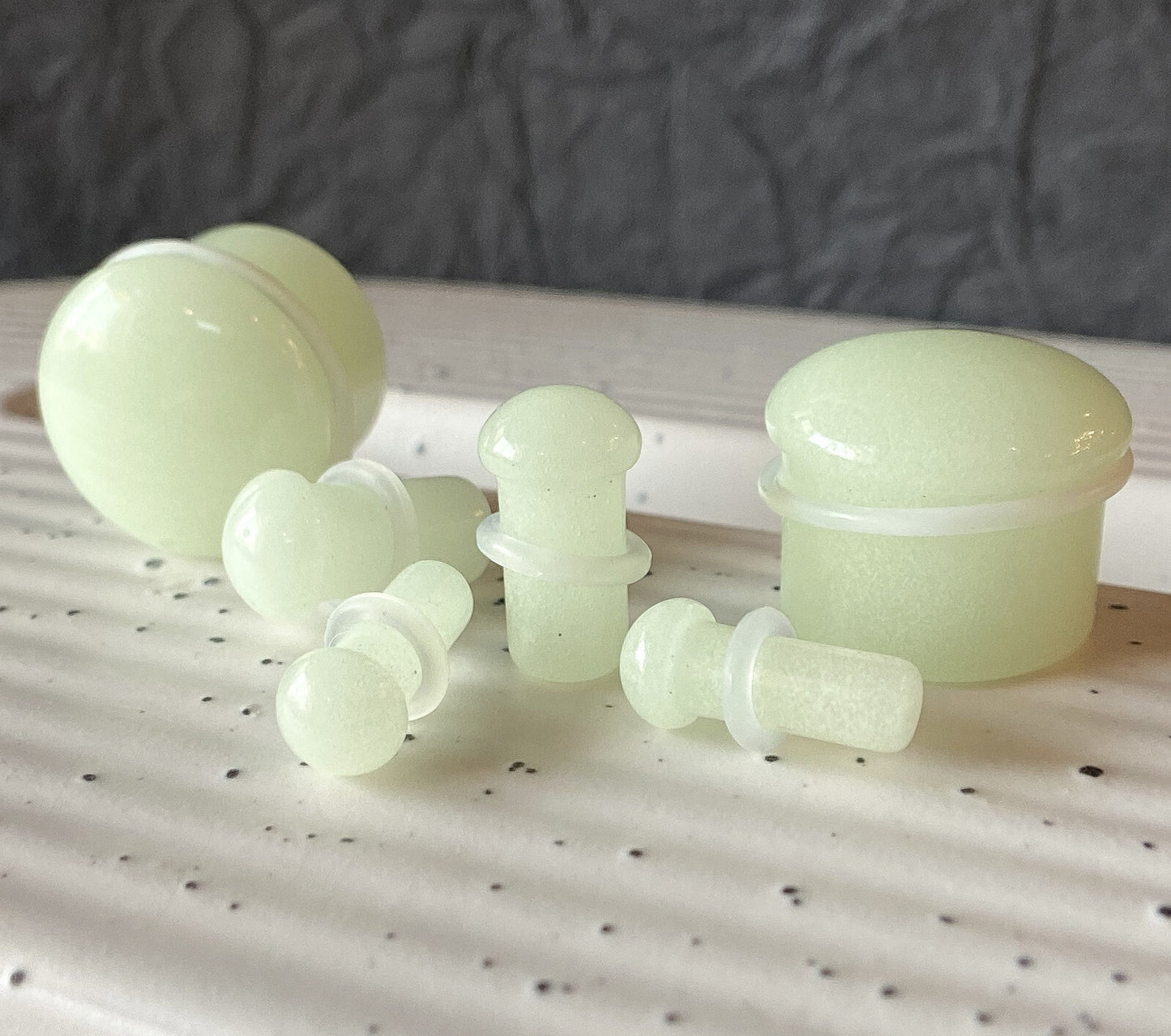 PAIR Glow in the Dark Stone Tunnels Single Flare Plugs Earlets Gauges