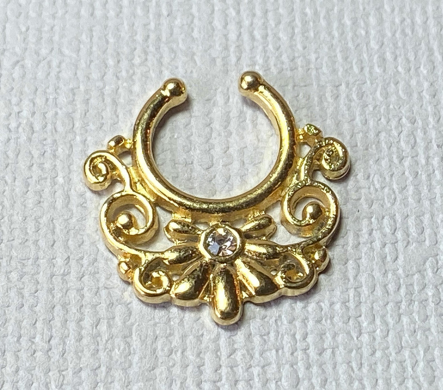 1pc 100% SURGICAL STEEL Non-Piercing Fake Septum Hanger Tribal Flower Clip-on