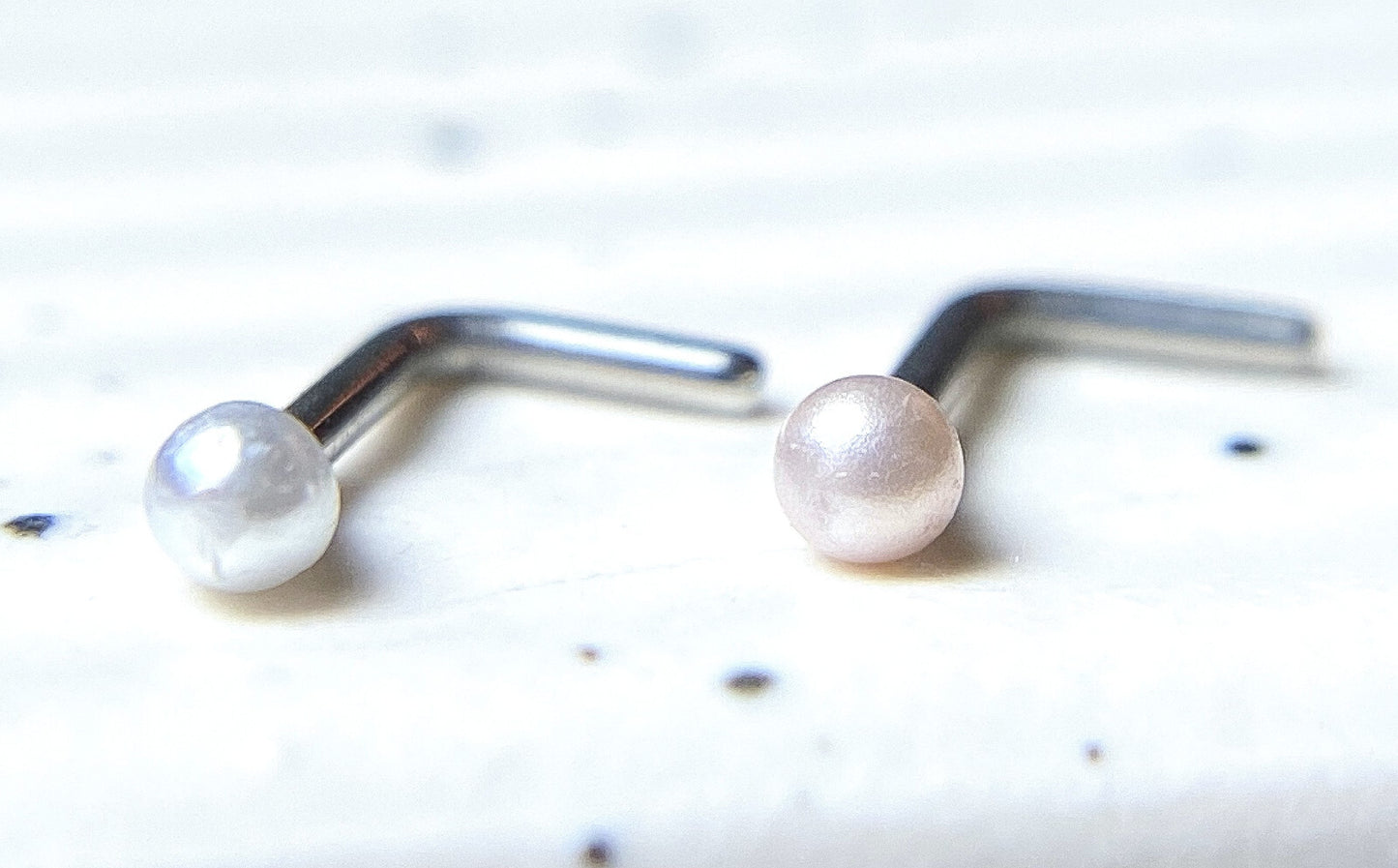 1pc Pearl Coated Ball 20g L-Bend Nose Ring Stud 316L Surgical Steel