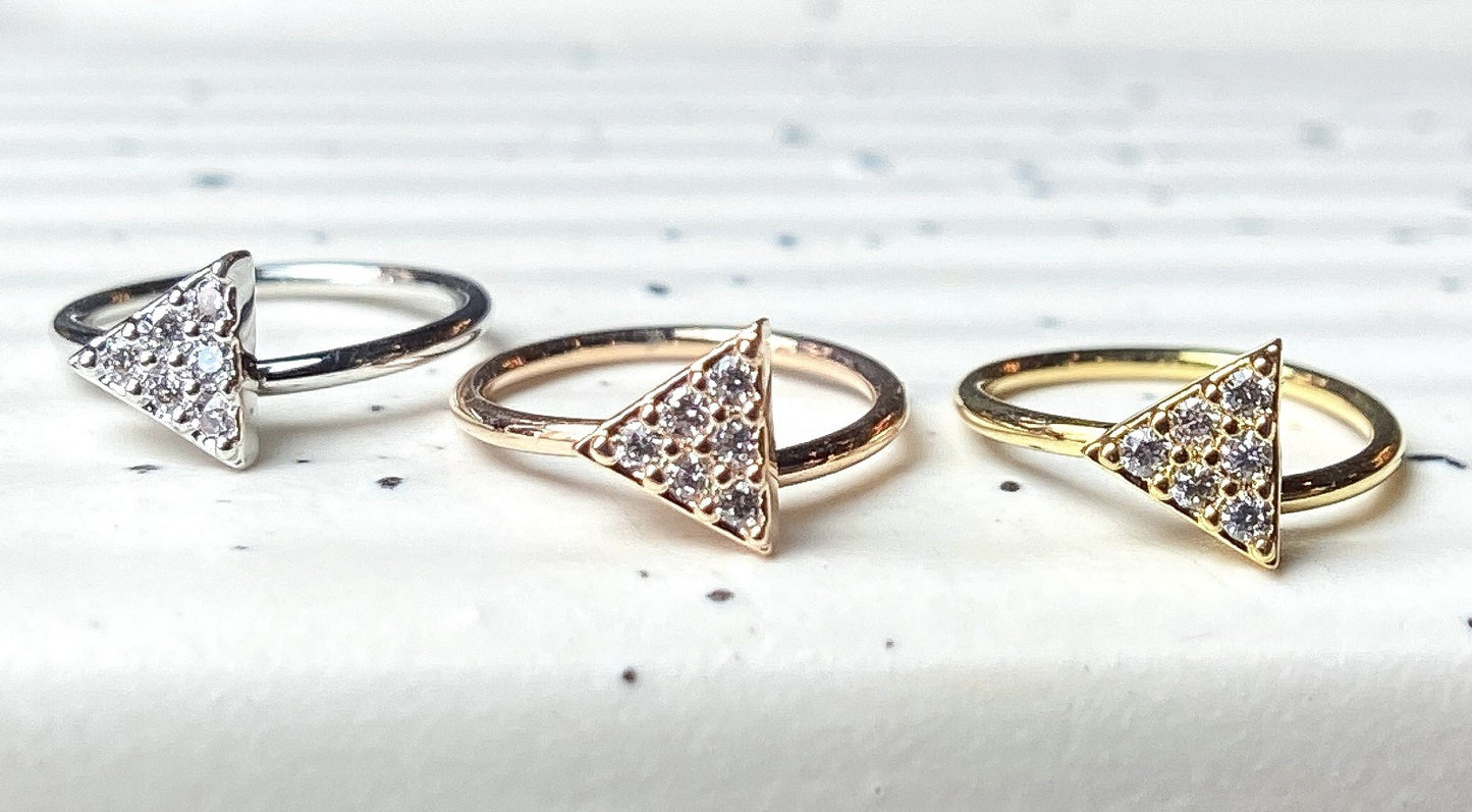 1pc Bendable Hoop / Cartilage Ring CNC Set CZ Gem Triangle for Nose, Rook, Daith