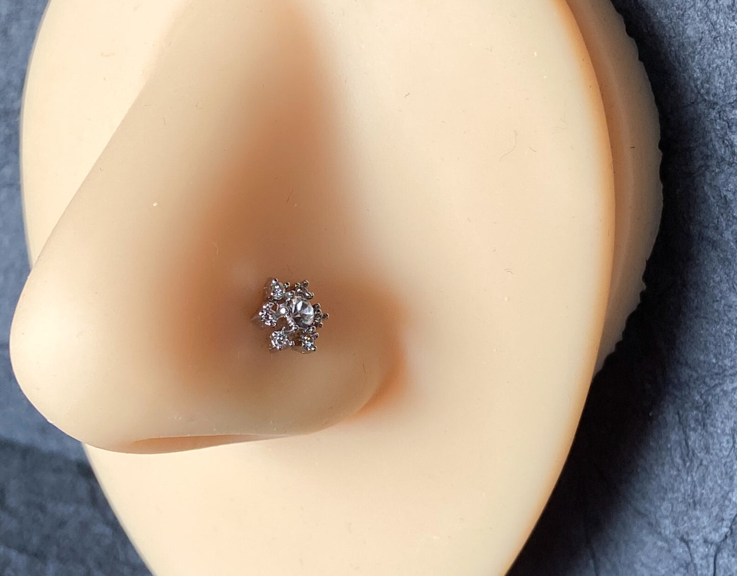 1pc CZ Gem Flower L-Bend 20g Nose Ring Stud Screw 316L Surgical Steel