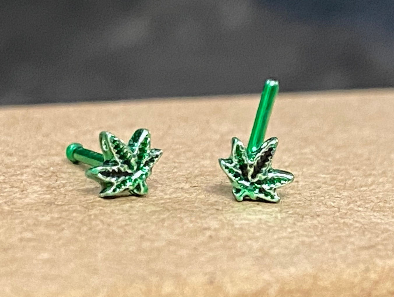 1pc Marijuana Leaf Top 20g L-Bend or Stud Nose Ring Surgical Steel Pot Jewelry