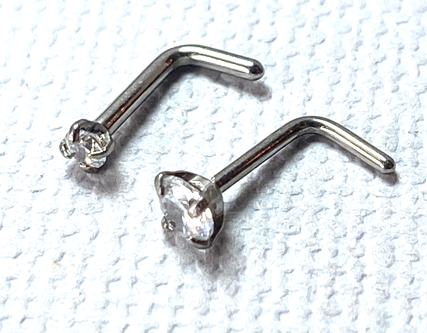 1pc Solid Implant Grade Titanium Grade 23 6AL4V-ELi L-Bend Nose Ring- 18g or 20g