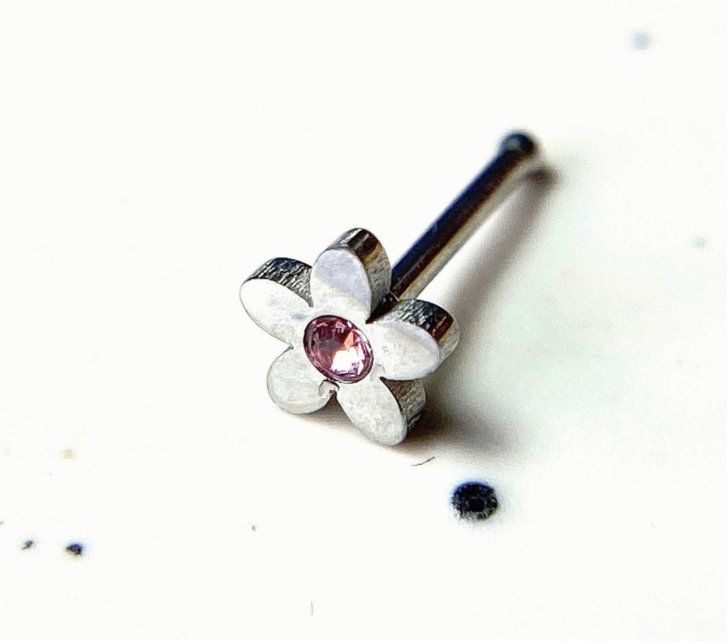 1pc Crystal Centered Five Petal Flower 20g Surgical Steel Nose Stud Ring