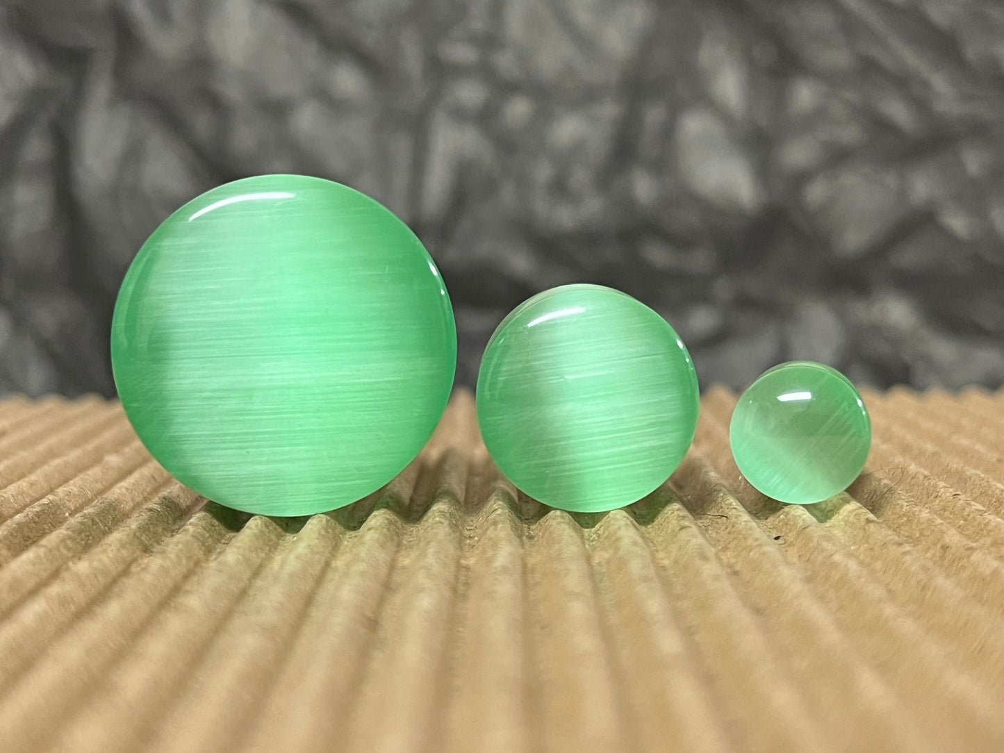 PAIR  Green Cat Eye Stone Double Flare Plugs Tunnels Earlets Gauges Body Jewelry