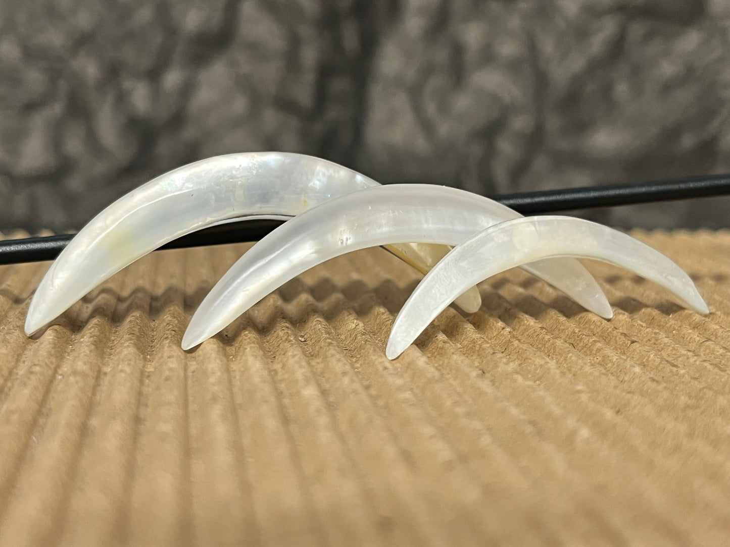 1pc Curved Mother of Pearl Septum Tusk Ring Body Jewelry