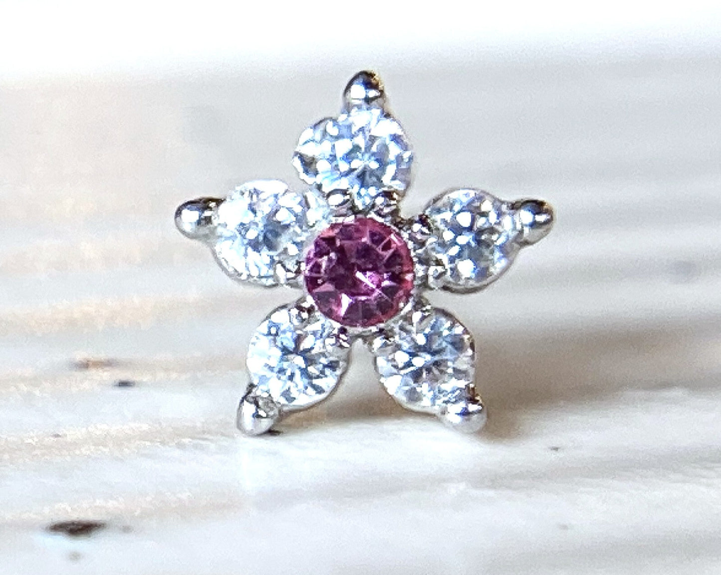 1pc Six CZ Gem Paved Flower Top 20g L-Bend Nose Ring Stud Screw Surgical Steel